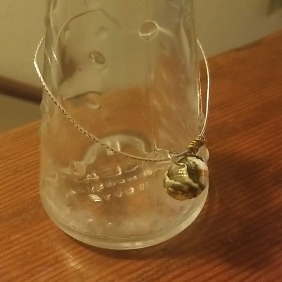 Handmade Shell Bangle - Picture 3 of 4